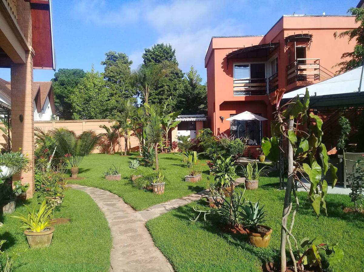 Hotel Green Palace Ivato  Exterior foto