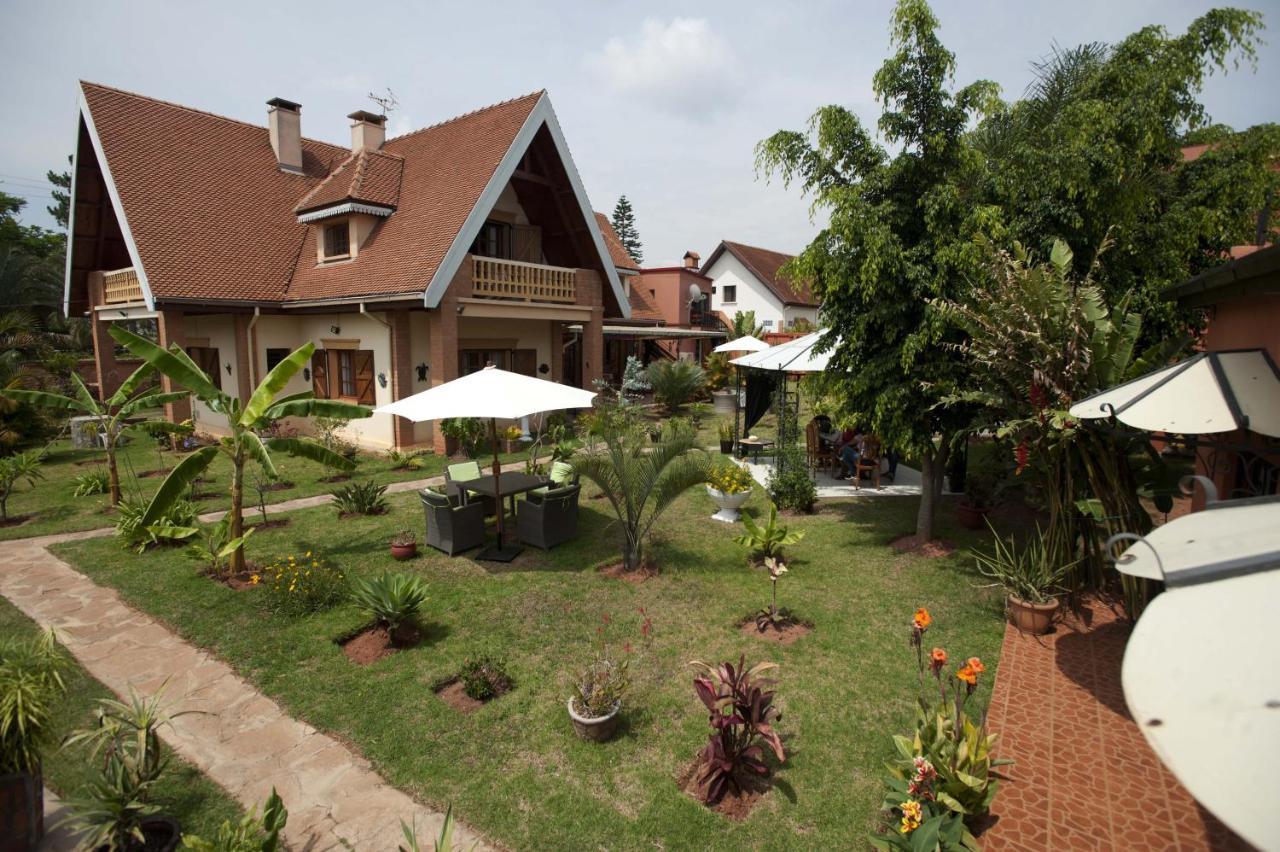 Hotel Green Palace Ivato  Exterior foto