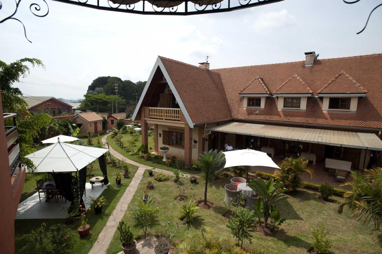 Hotel Green Palace Ivato  Exterior foto